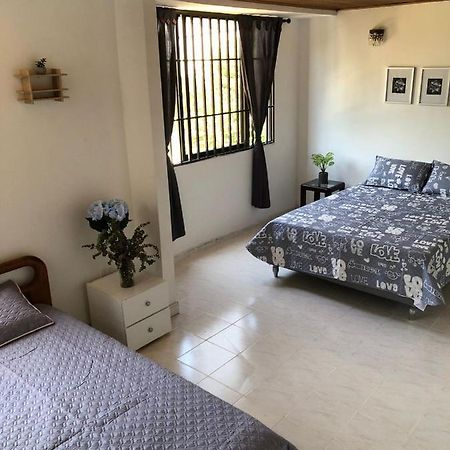 Habitaciones Independientes Cerca Al Aeropuerto 1 Cartagena エクステリア 写真