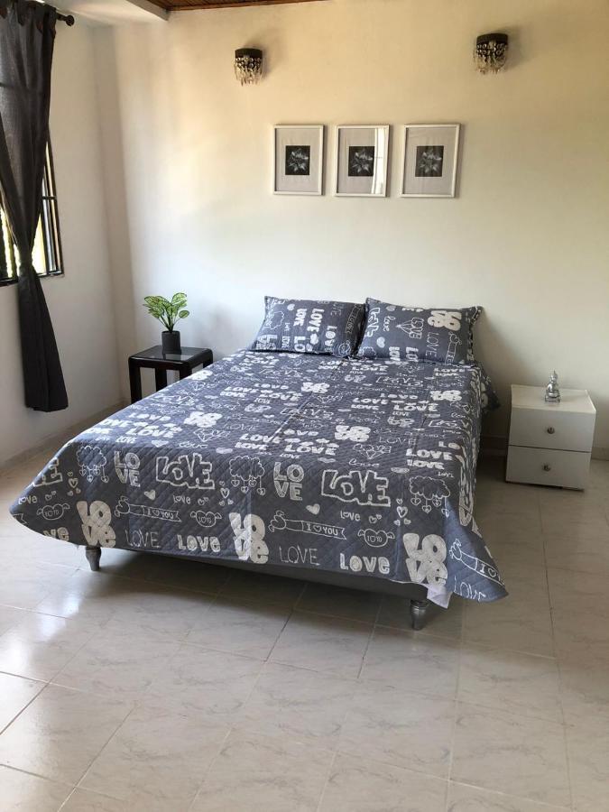Habitaciones Independientes Cerca Al Aeropuerto 1 Cartagena エクステリア 写真
